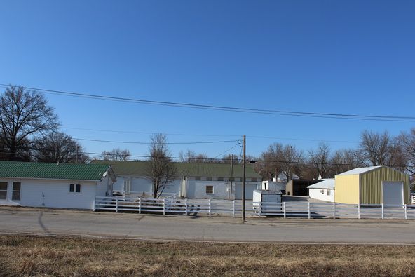 118 N Monroe St, Brookfield, MO 64628